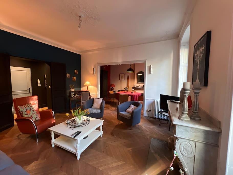 Coeur De Ville, Garage Prive Et Gratuit Avec Terrasse ! Καόρ Εξωτερικό φωτογραφία
